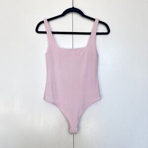 Light pink sleeveless square neckline thong bodysuit | Size M